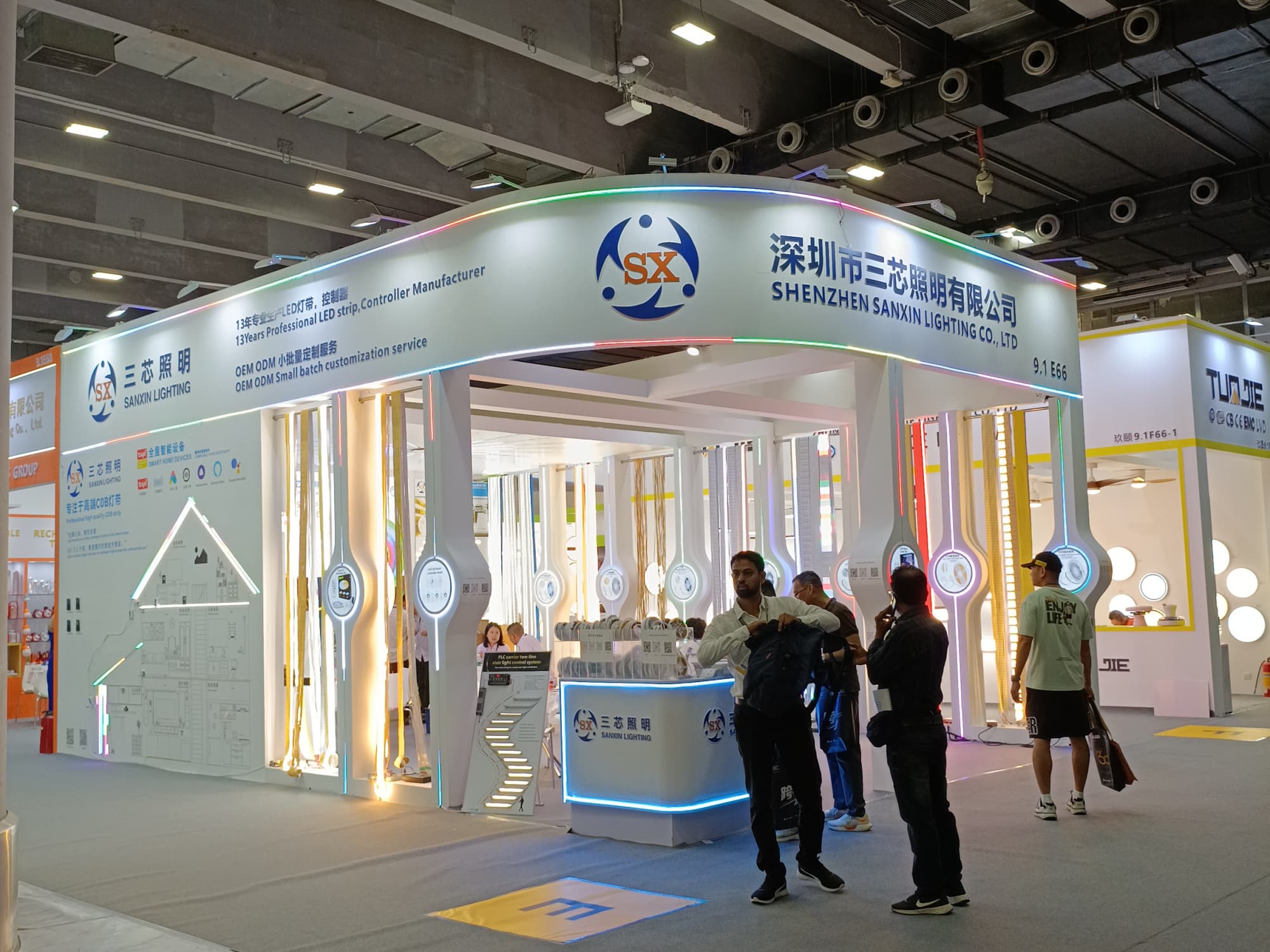 開展前連夜趕工？靠譜資質搭建商讓你從容亮相廣州照明展